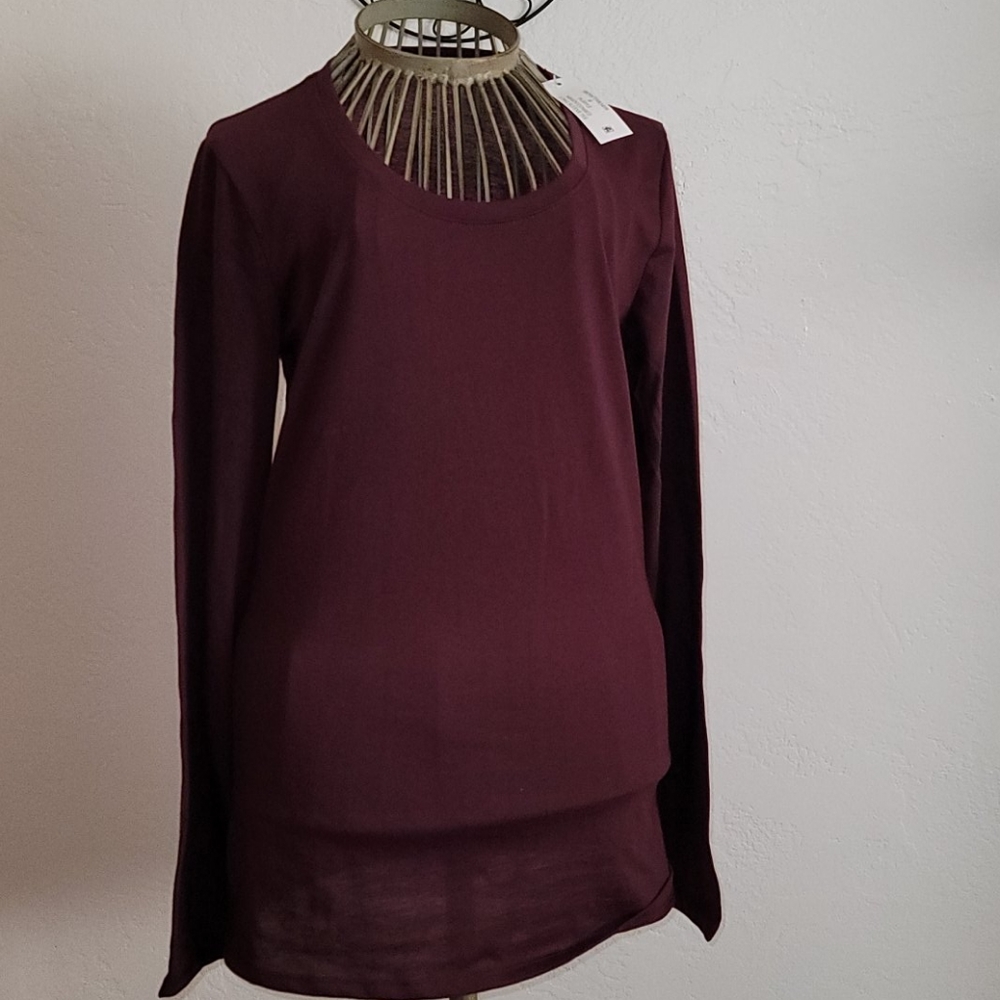Long sleeve tee top